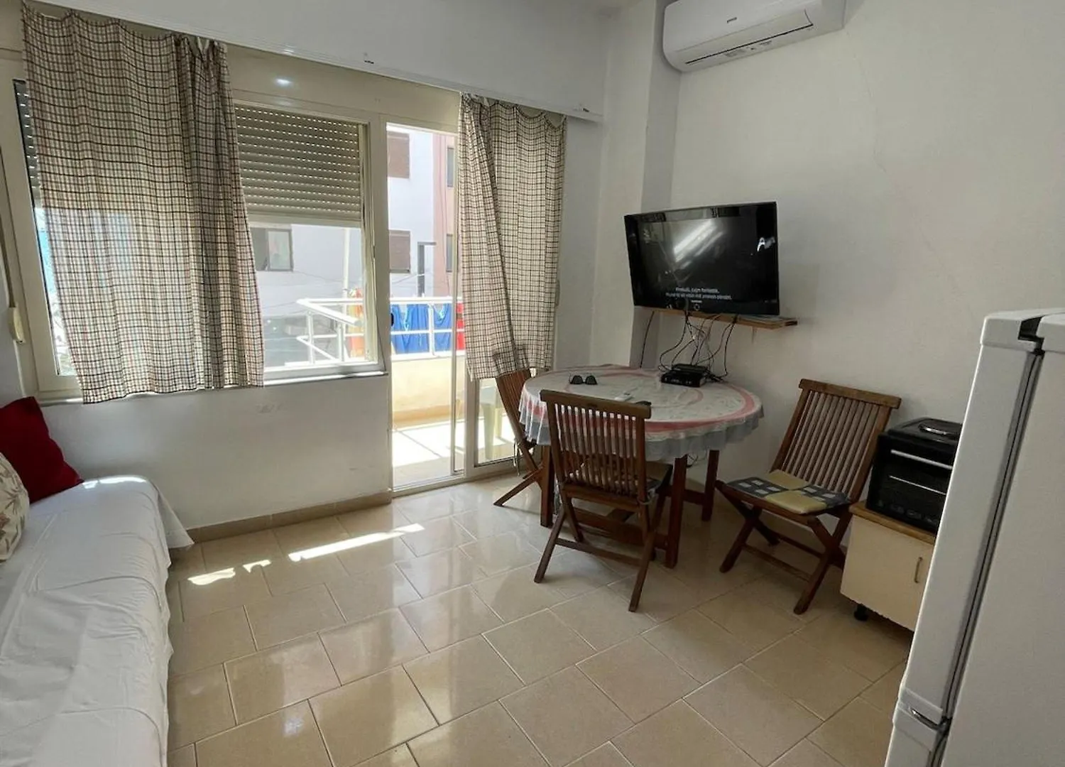 Turtle - Apartment Near The Beach Dıraç 0*,